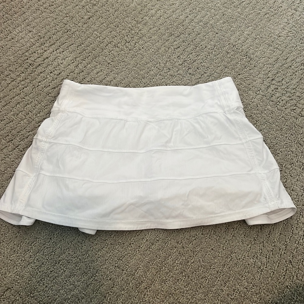 White lululemon skirt size 4